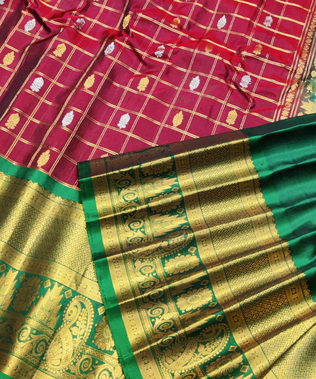 Gadwal Puresilk check sarees - GPS52