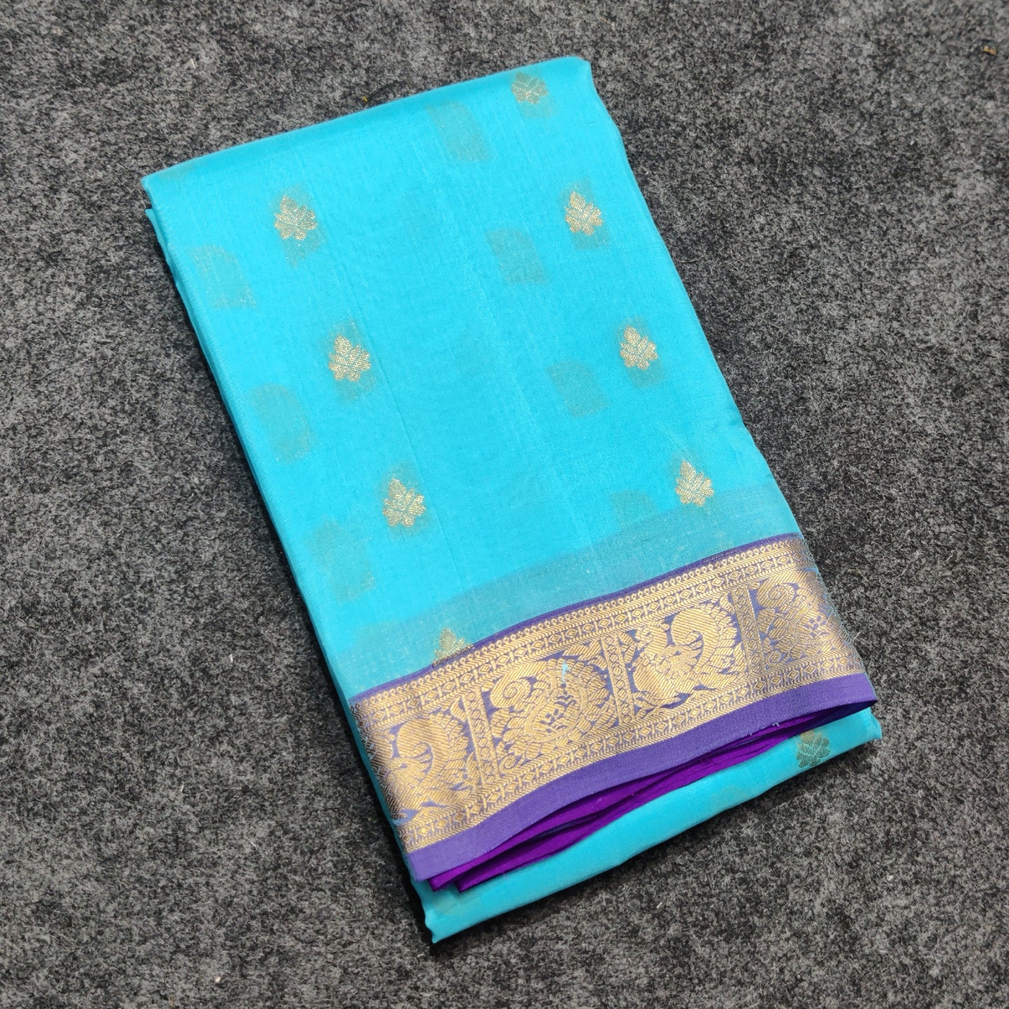 Kanchipattu small border saree - KMP745