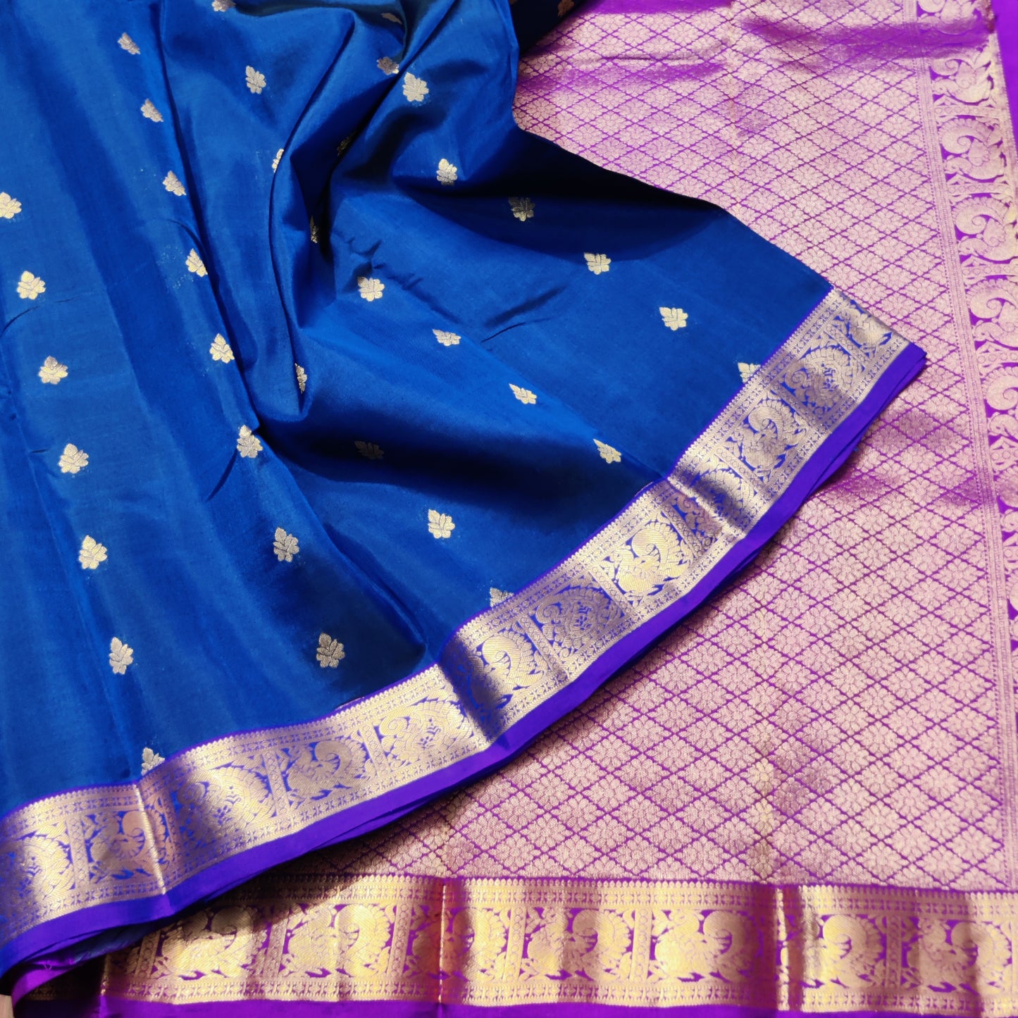 Kanchipattu small border saree - KMP742