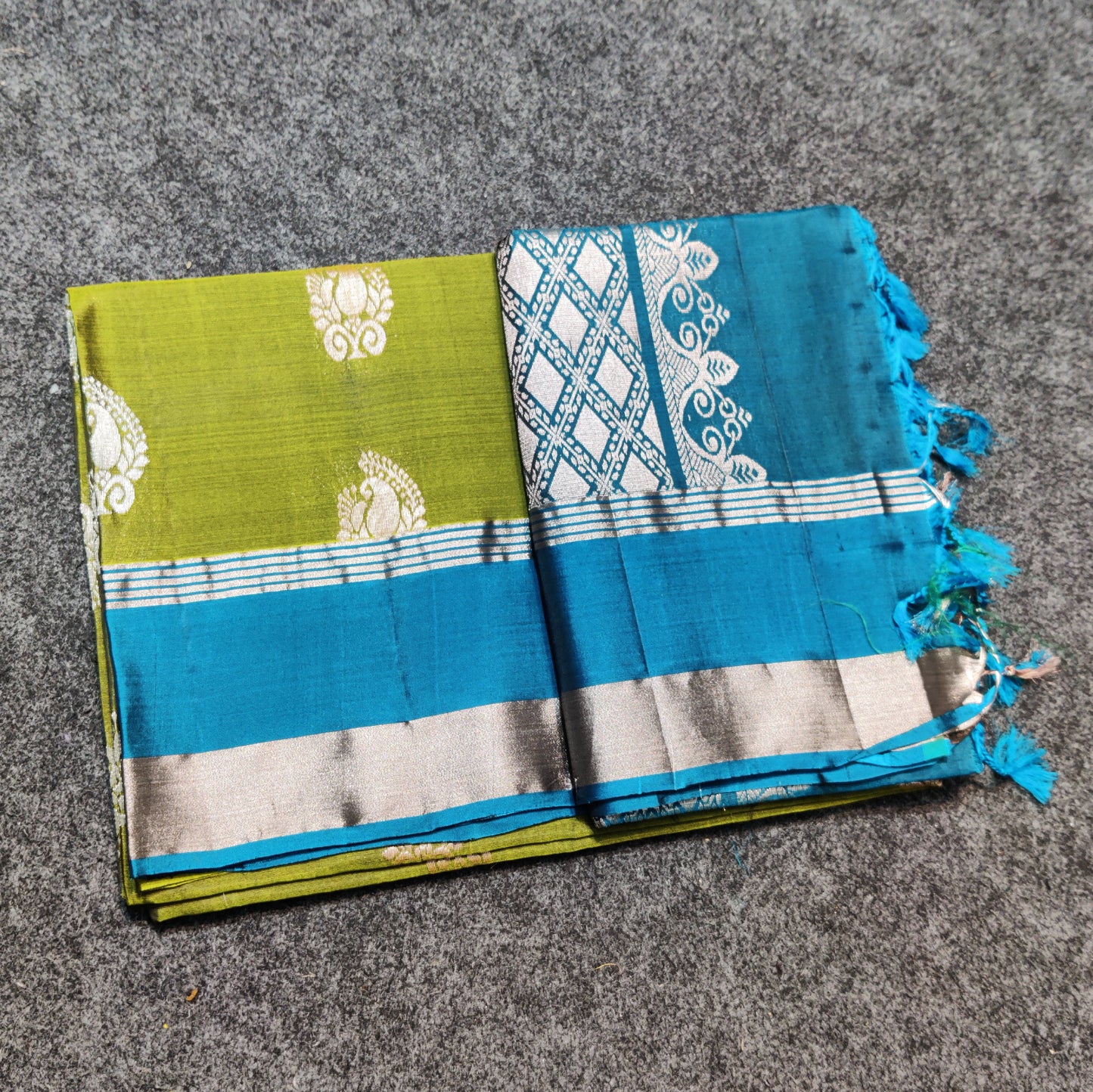 Lightweight Pattu saree - LWP214