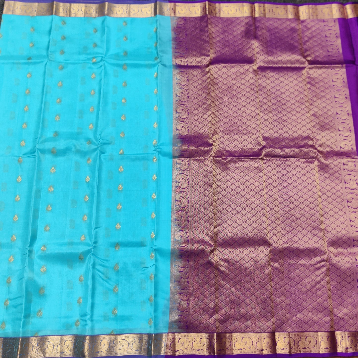 Kanchipattu small border saree - KMP745