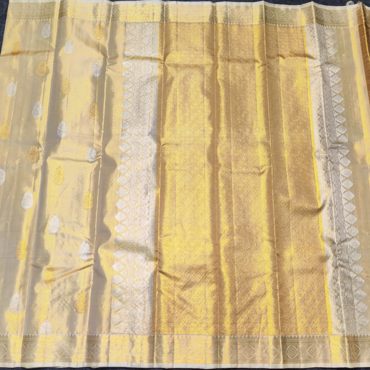 Kanchipure Handloom Tissue saree-KMP355 – Jyothi Saree Mandir